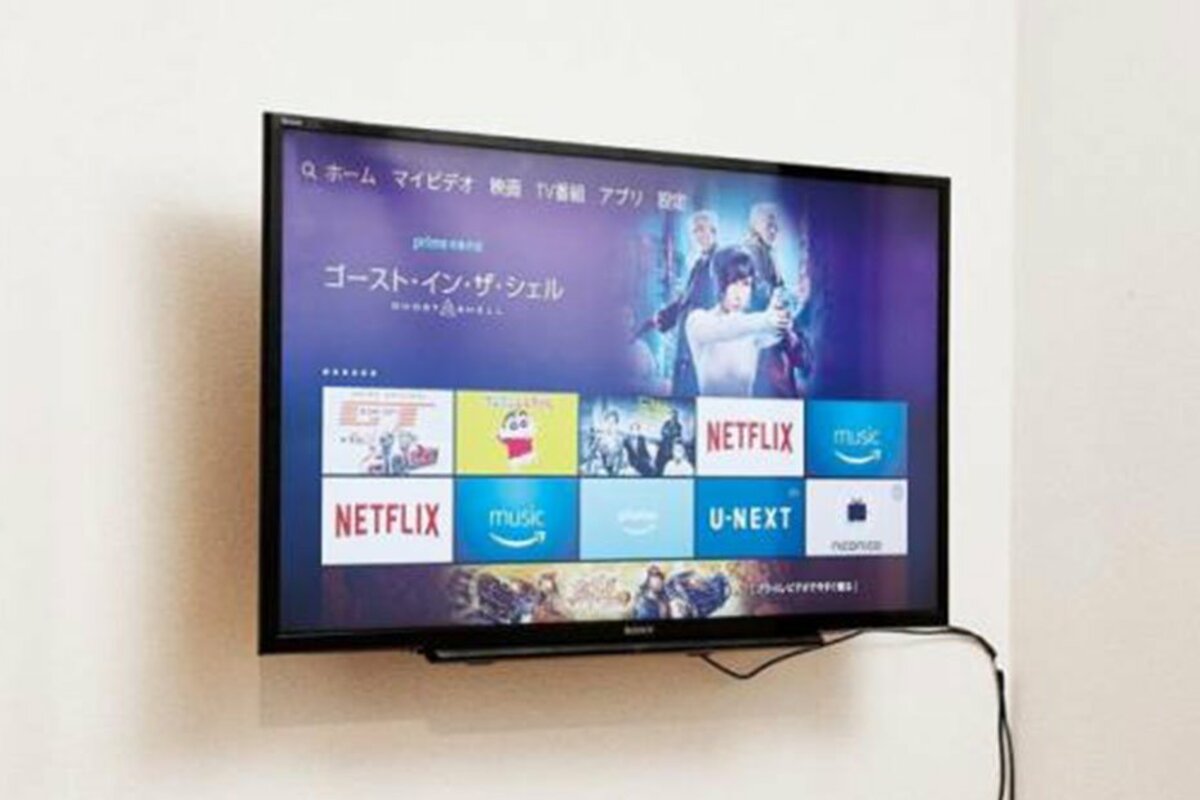 テレビの壁掛けが10分でできて、あとが目立たない！ エモーションズ