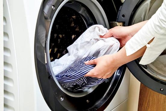 100均ハンガーでイイ 干す 収納 を兼ねるプロおすすめはダイソーでした Ldk がご紹介します 360life サンロクマル