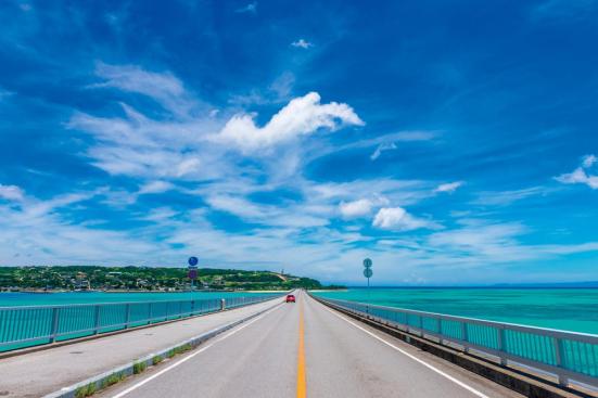 沖縄お得技 沖縄の超絶景スポット3選 ドライブにおすすめ 360life サンロクマル