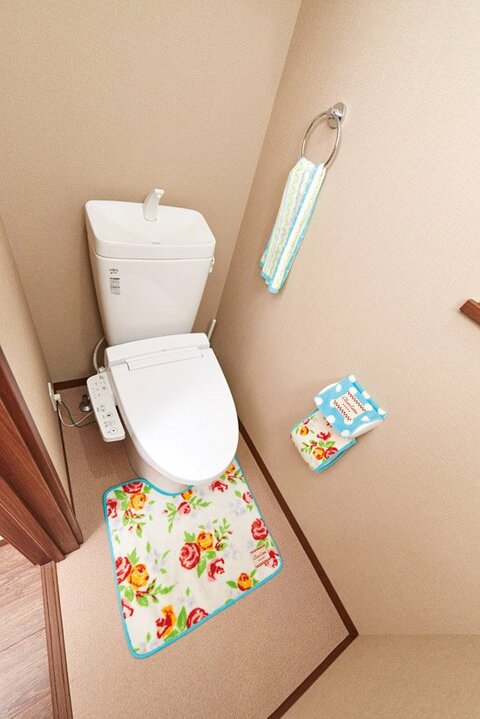 ダイソーとフランフランだけ プチ上品なトイレの作り方 360life サンロクマル