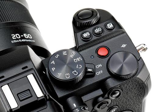 パナソニック「LUMIX S5」2