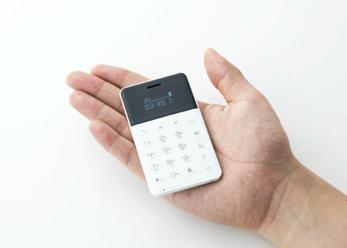 フューチャーモデル Nichephone S 日本で一番スマートに2台持ちする方法がコチラです ガラケー 360life