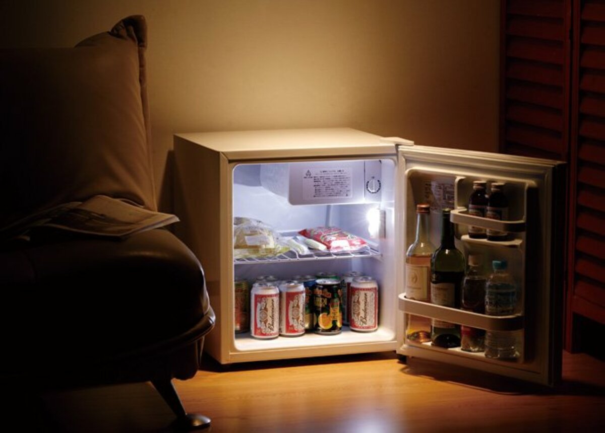 寝室に冷蔵庫】を置くなら絶対知っておきたい最強コンビ | 360LiFE 