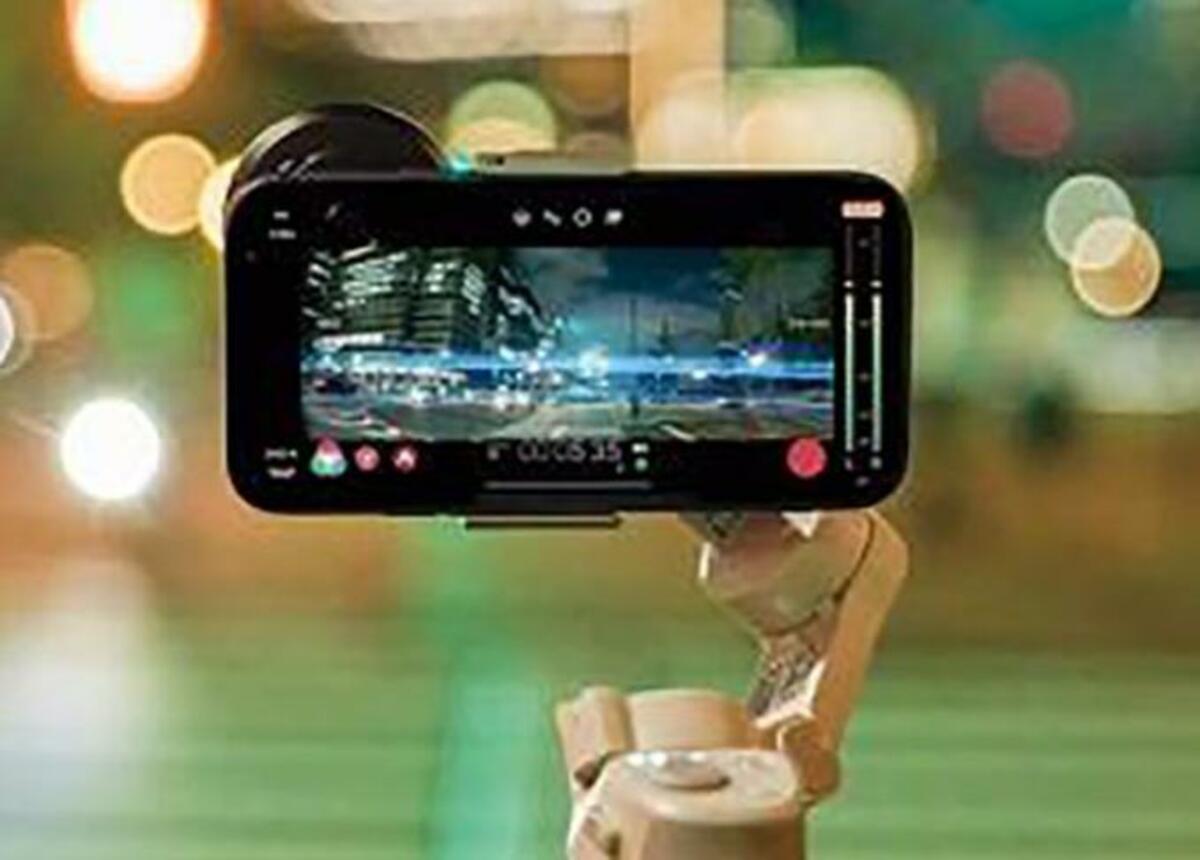 Iphone プロに学ぶ映画みたいに撮影する方法とおすすめアプリ 家電批評 が検証 360life サンロクマル Iphone プロに学ぶ映画みたいに撮影する方法とおすすめアプリ 家電批評 が検証 360life サンロクマル