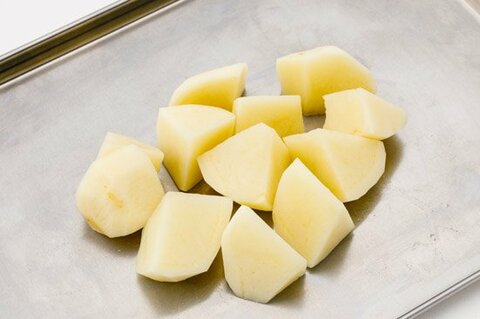 知ってた 肉じゃがが一番おいしい野菜の切り方がこちらです 360life サンロクマル