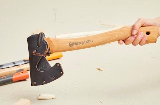 徹底比較 斧のおすすめランキング21選 21年 キャンプ初心者でも使いやすくてコンパクト 360life サンロクマル