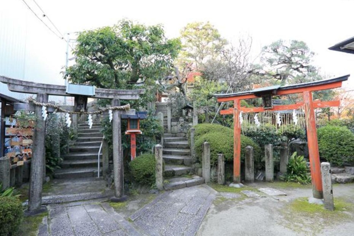 転職や起業を後押し 京都府の神社おすすめ10選 専門家が厳選紹介 360life サンロクマル
