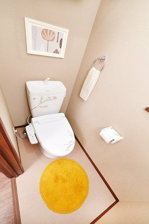 ダイソーとフランフランだけ プチ上品なトイレの作り方 360life サンロクマル