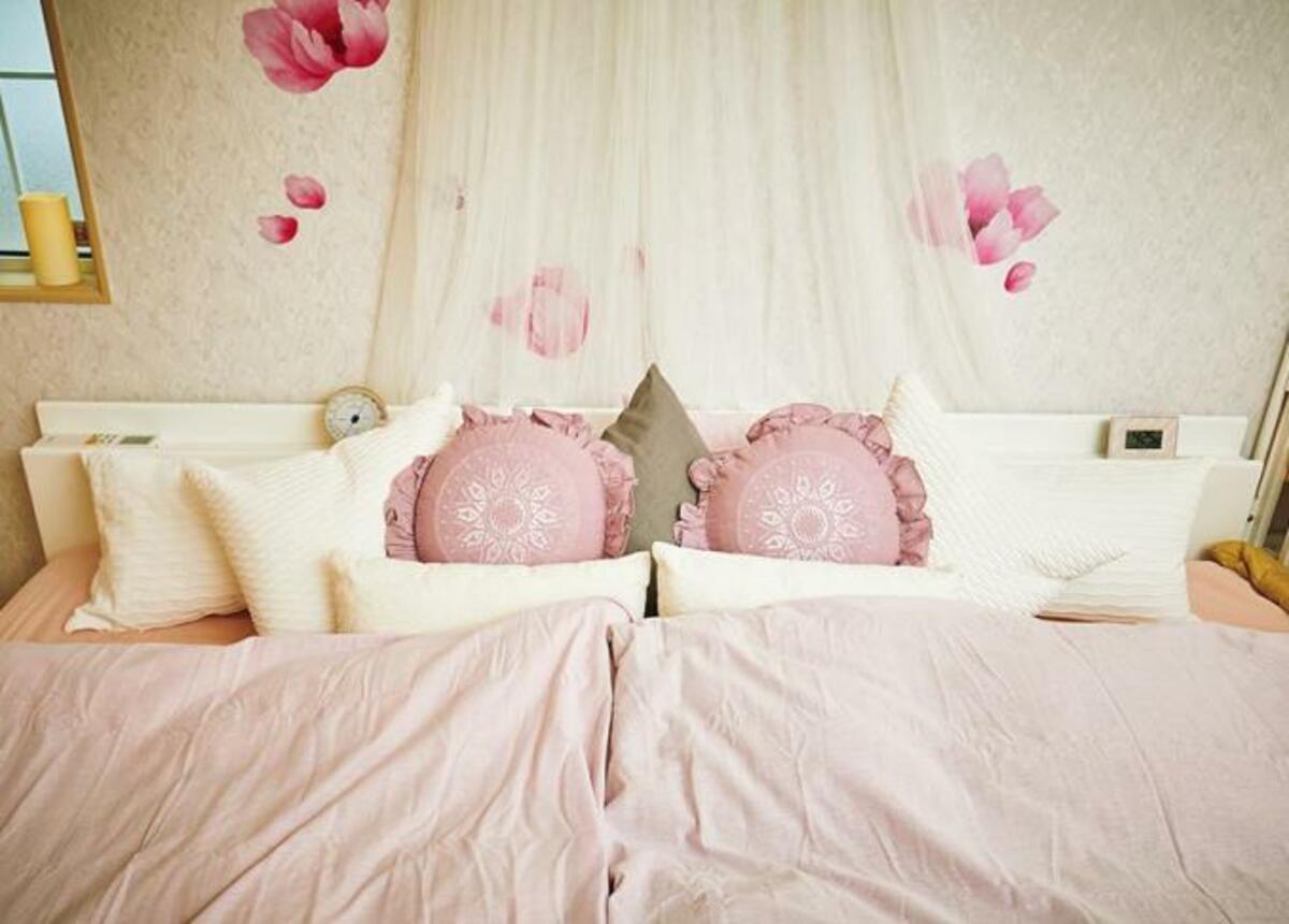 ニトリ Ikea 大人ガーリーなクッションおすすめ4選 フランフランっぽくなるのは 360life サンロクマル