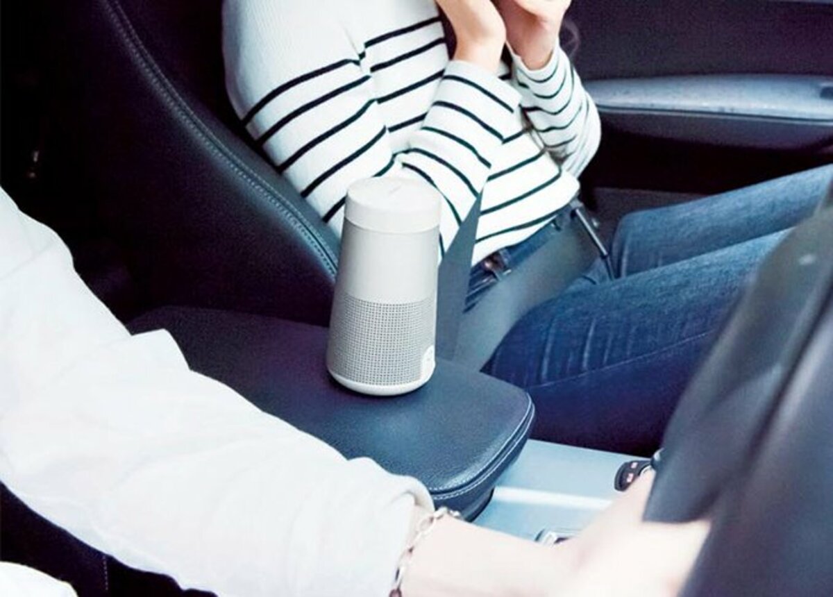 Boseの360度無指向性ポータブルスピーカーを 車内で使うと最強な理由 360life サンロクマル