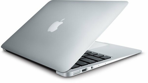 MacBook Air:パソコン