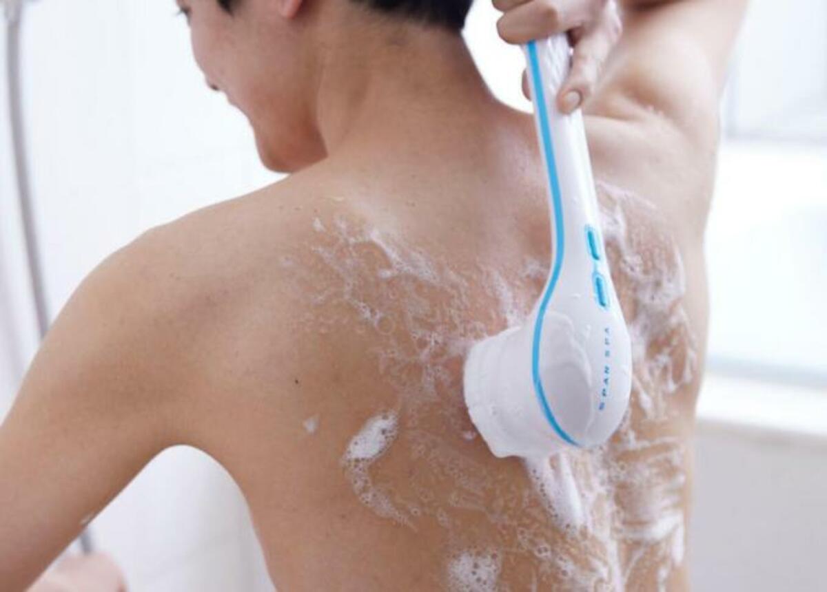 ゴシゴシ洗いたい派にススメたい Hitomeboreの電動ボディブラシの実力は Monoqlo が試しました 360life サンロクマル