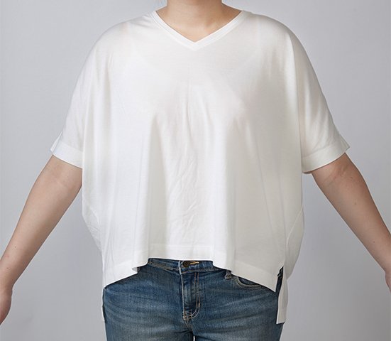 無印良品:モダールコットンワイドドルマンTシャツ:白Tシャツ