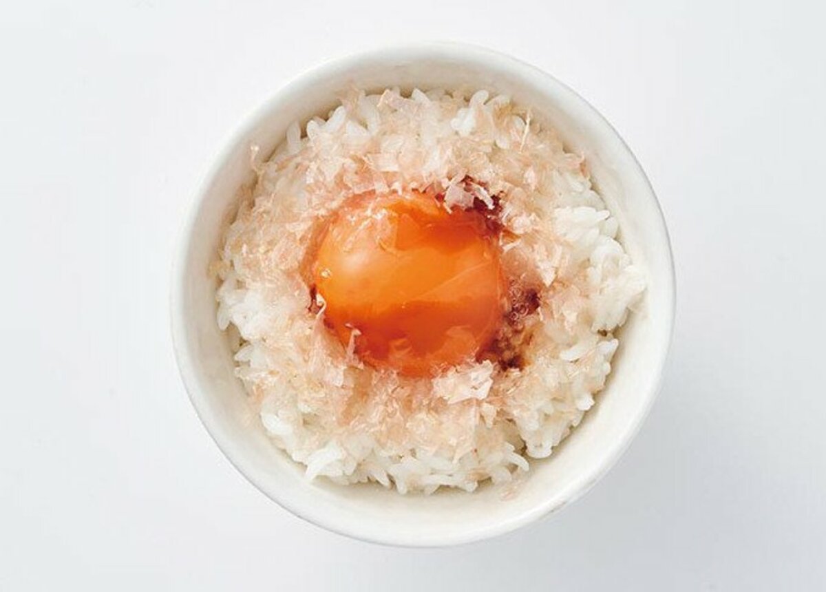 レシピ 早い 安い 旨い プロ考案の最強卵かけご飯おすすめ4選 360life サンロクマル