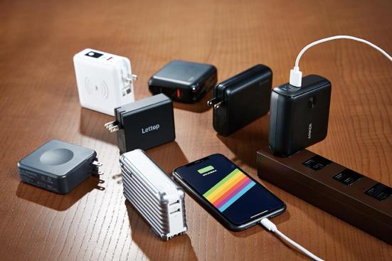 プラグ付きモバイルバッテリーのおすすめは 家電批評 が7製品を比較 360life サンロクマル