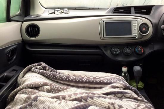 極寒の後部座席が1分で快適に 車載用電気毛布おすすめランキング5選 家電批評 が徹底検証 360life サンロクマル