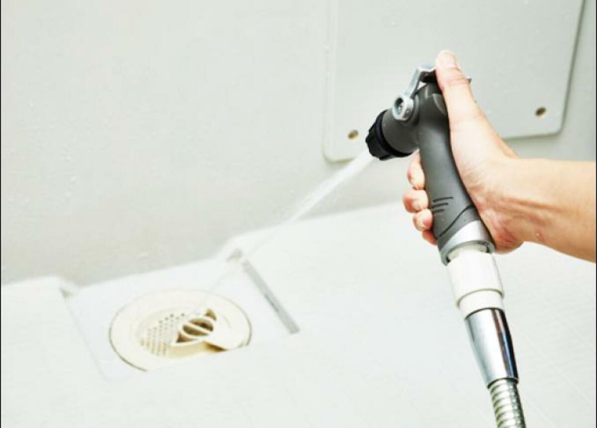 お風呂の ドロドロ排水口 をピッカピカにする お掃除の裏技をご紹介 360life サンロクマル