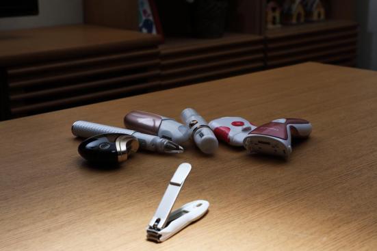 本当にラクに爪が切れる 電動爪切り 実際に試してみました Monoqlo がテスト 360life サンロクマル