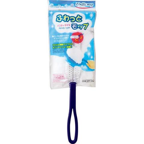 100均ハンディモップ 軽い力でサッとホコリが取れる 年末年始の大掃除はダイソーに決まり 360life サンロクマル